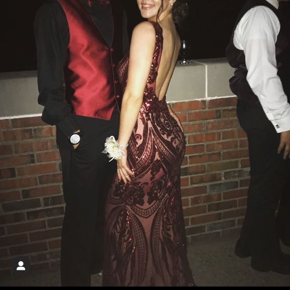 BEAUTIFUL prom dress size 2